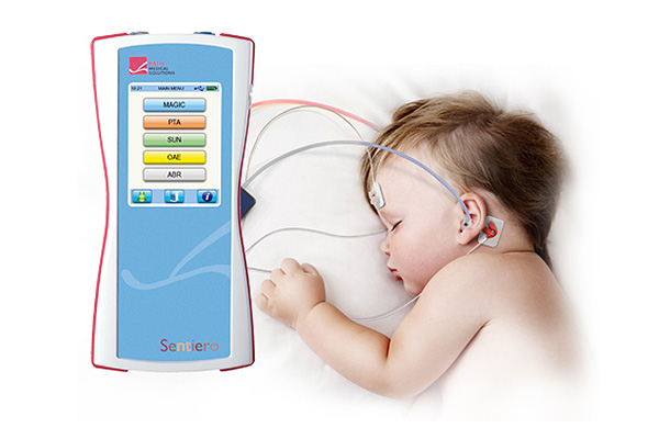 غربالگری شنوایی نوزادان