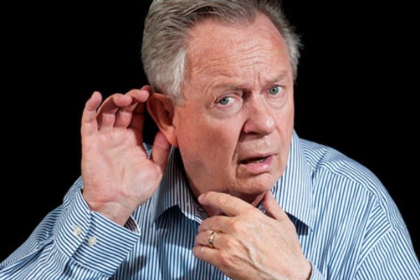 کاهش شنوایی ناگهانی 